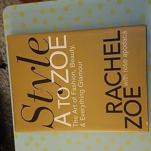 Style A To Zoe: The Art of Fashion, Beauty and Everything Glamour Book